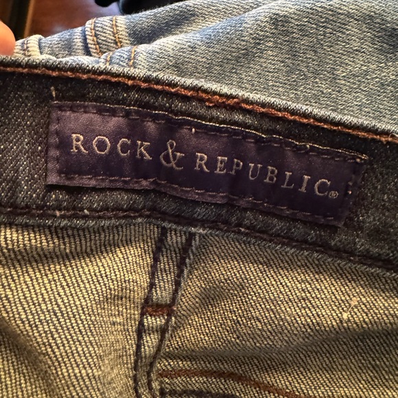 Rock and Republic Jeans - Picture 3 of 9